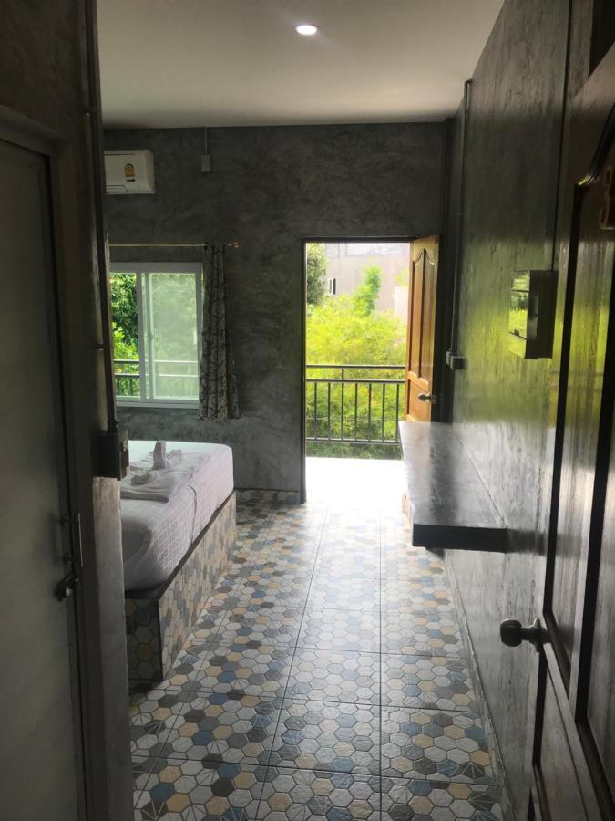 P And P'S Guesthouse Ко Тао Екстериор снимка